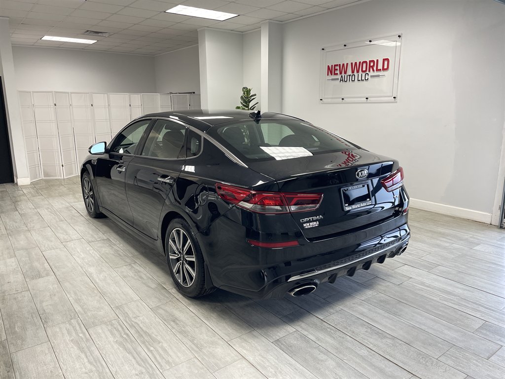 2019 Kia Optima - $11,998