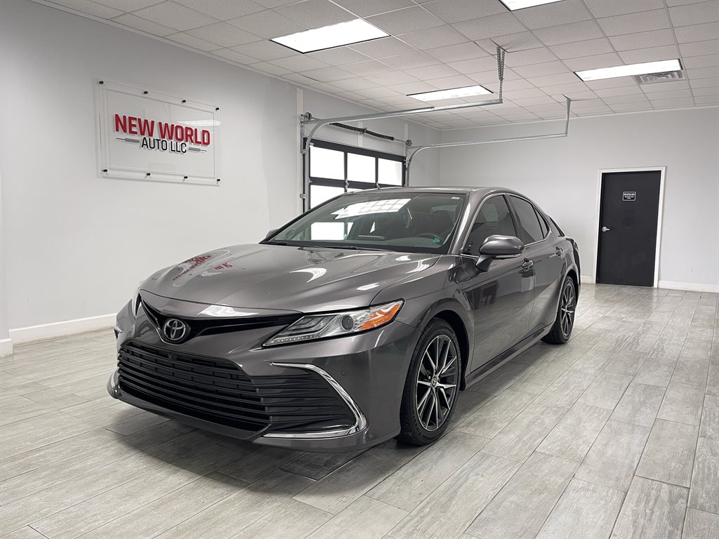 2021 Toyota Camry - $22,998