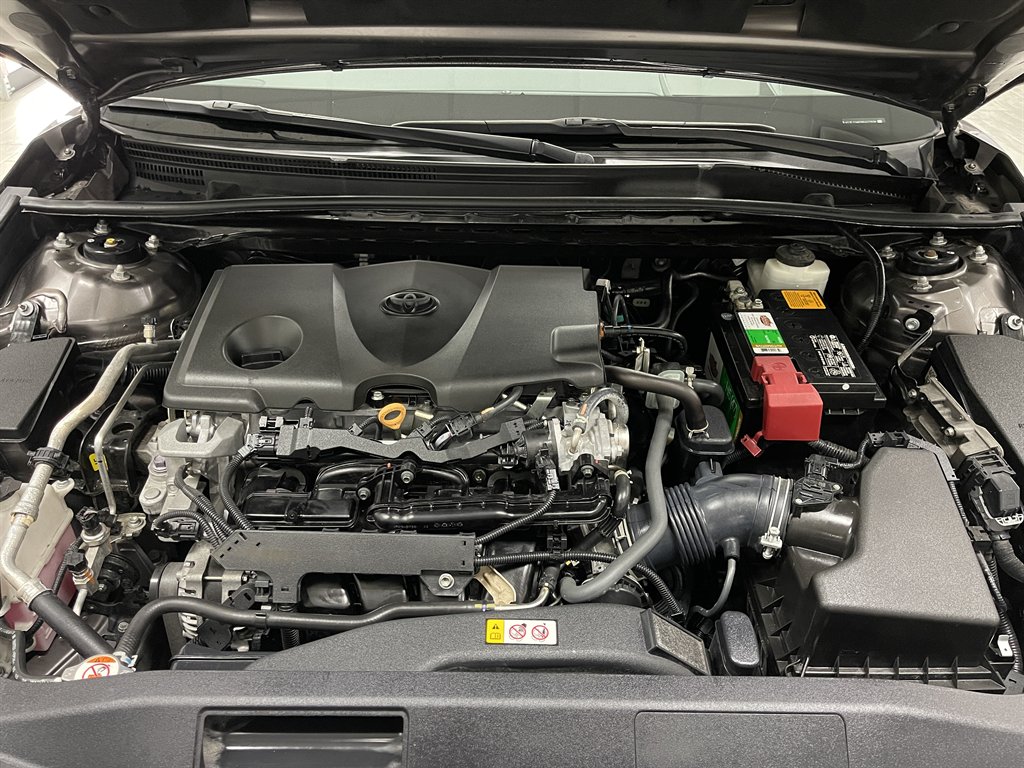 2021 Toyota Camry - $22,998