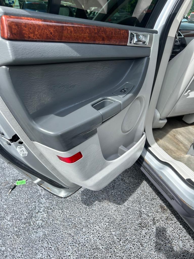 2007 Chrysler Pacifica Touring photo