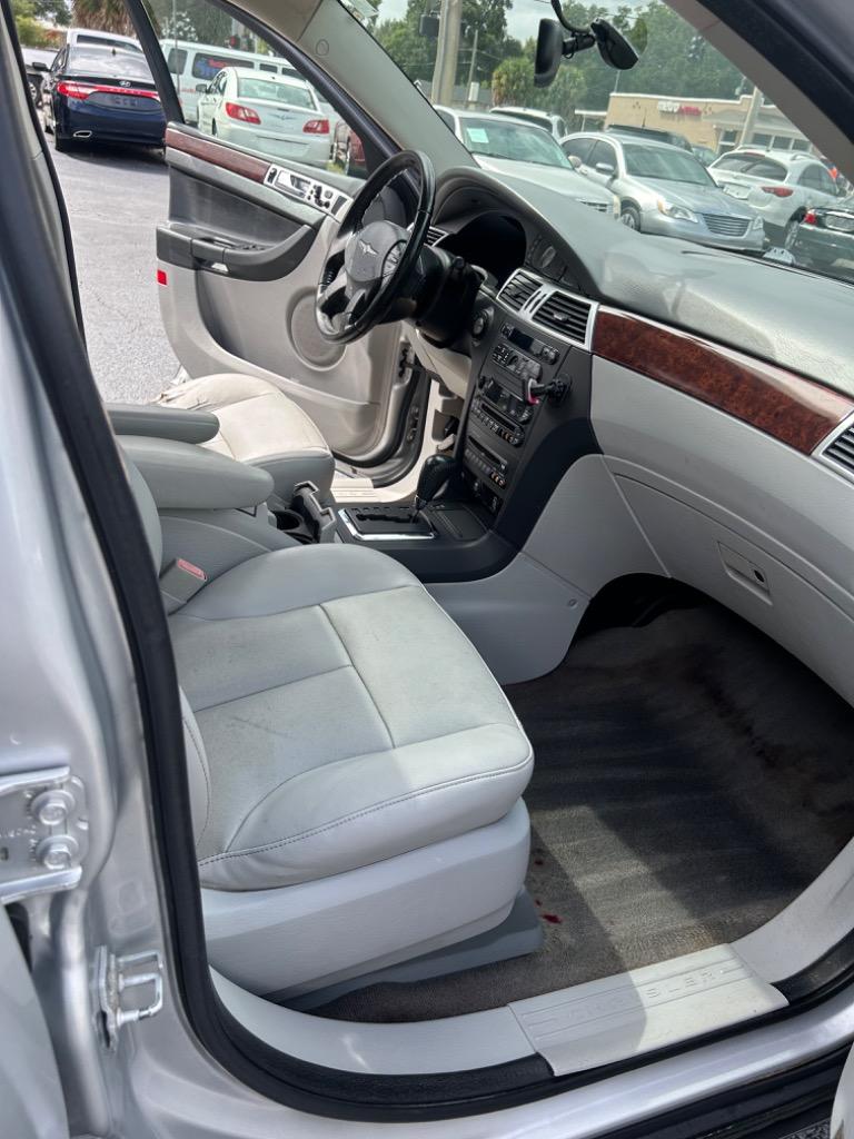 2007 Chrysler Pacifica Touring photo
