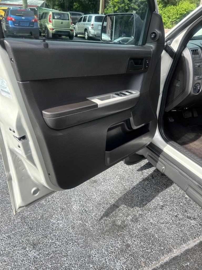 2008 Ford Escape XLT photo