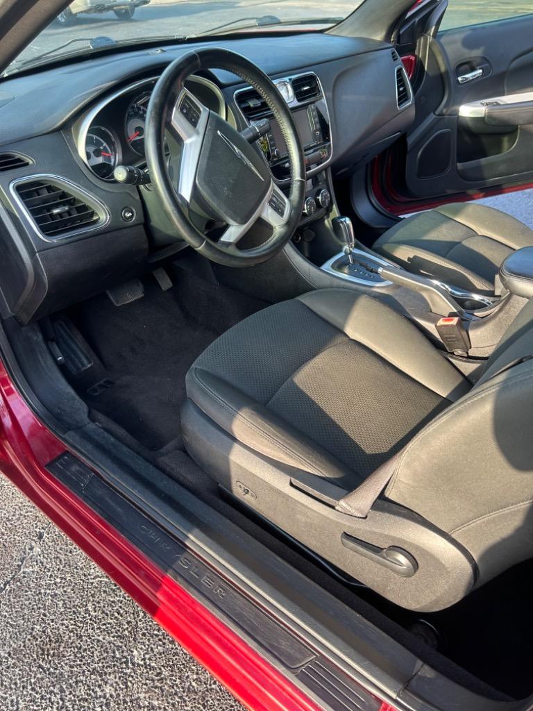 2011 Chrysler Legend Touring photo