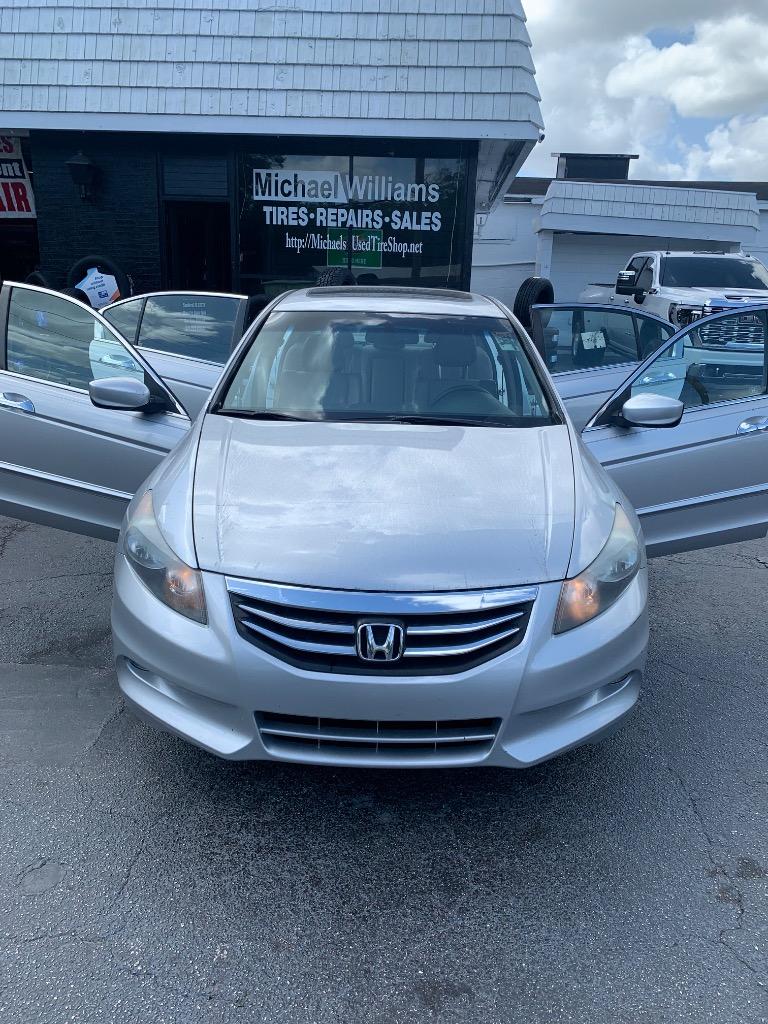 2012 Honda Accord EX-L V6 photo