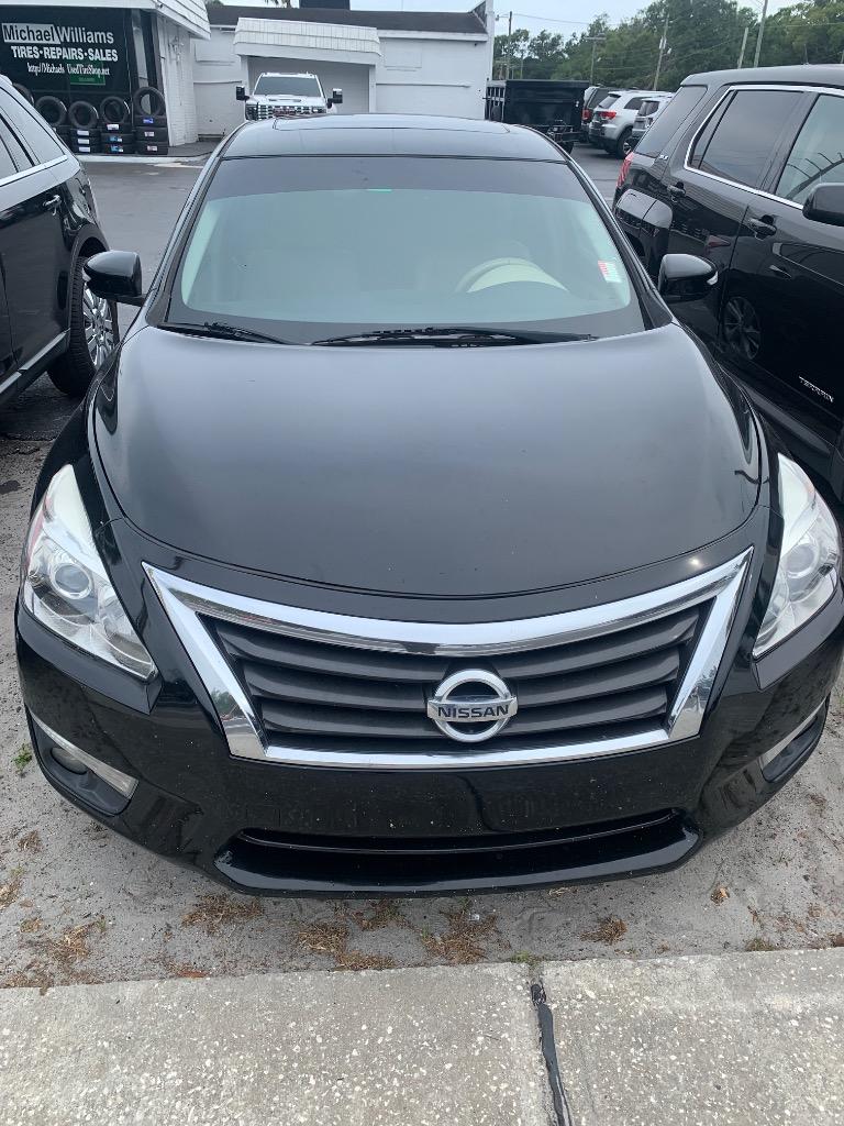 2013 Nissan Altima 2.5 photo