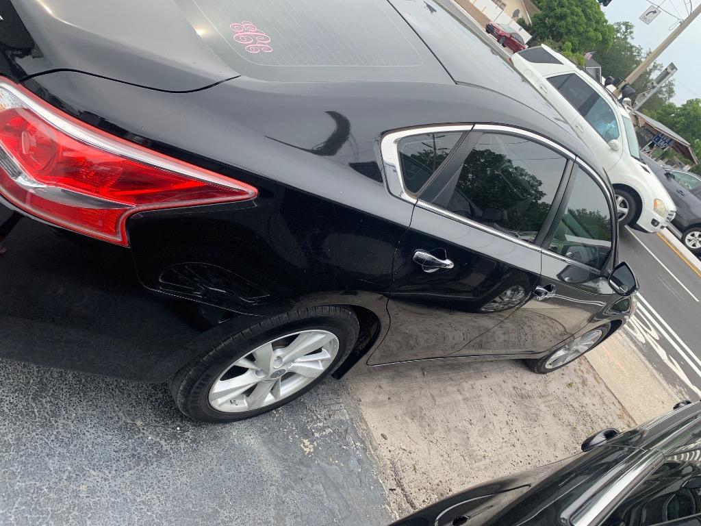 2013 Nissan Altima 2.5 photo