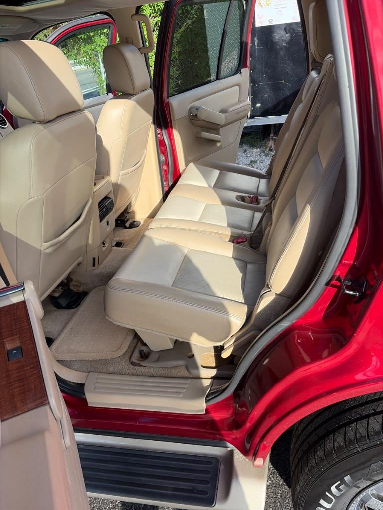 2006 Ford Explorer - $3,499