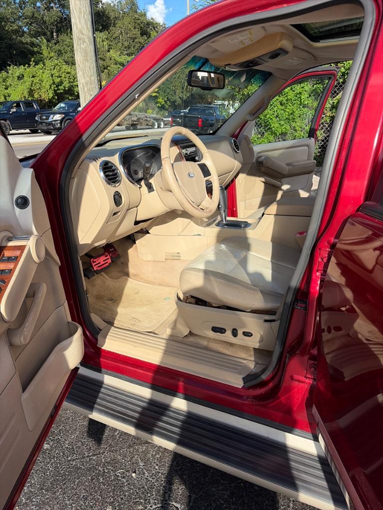 2006 Ford Explorer - $3,499