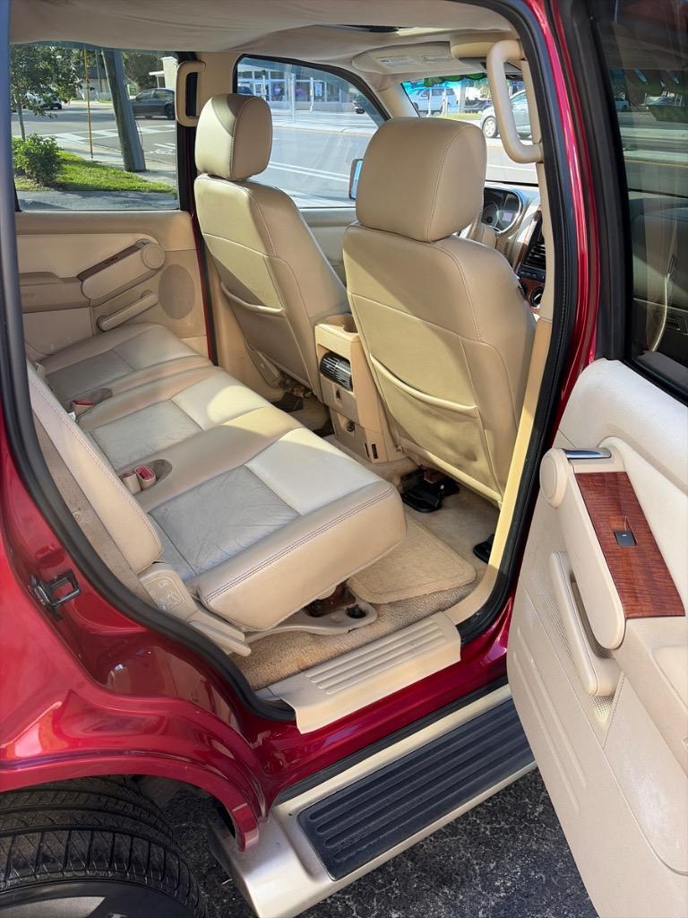 2006 Ford Explorer - $3,499