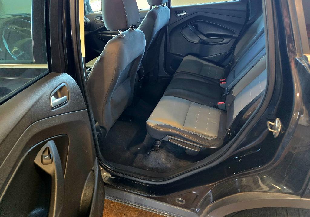 2016 Ford Escape SE photo