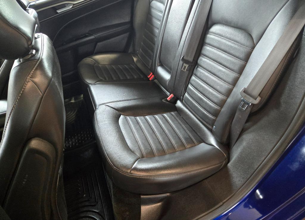 2016 Ford Fusion SE photo
