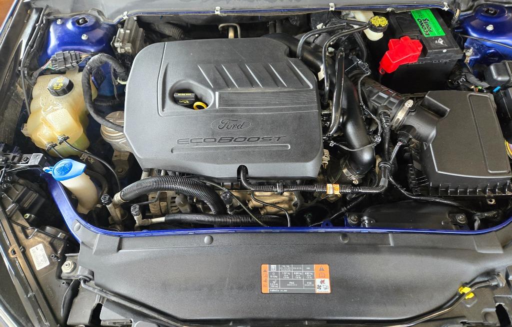 2016 Ford Fusion SE photo