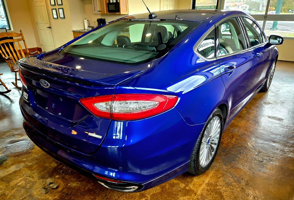 2016 Ford Fusion SE photo