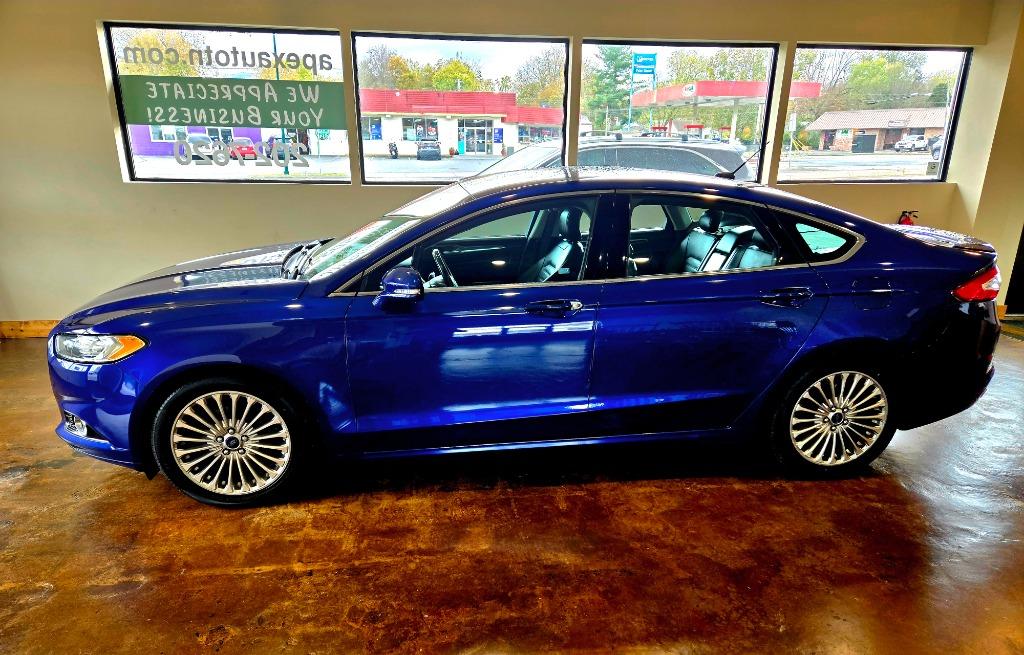 2016 Ford Fusion SE photo