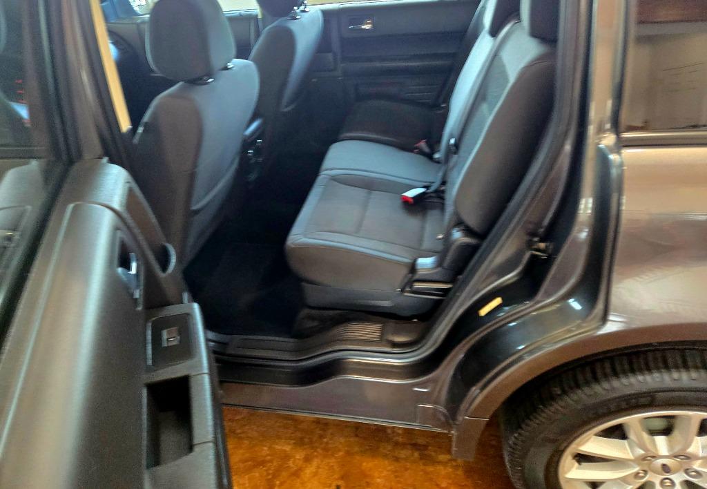 2018 Ford Flex - $11,999