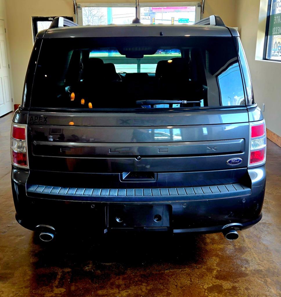 2018 Ford Flex - $11,999