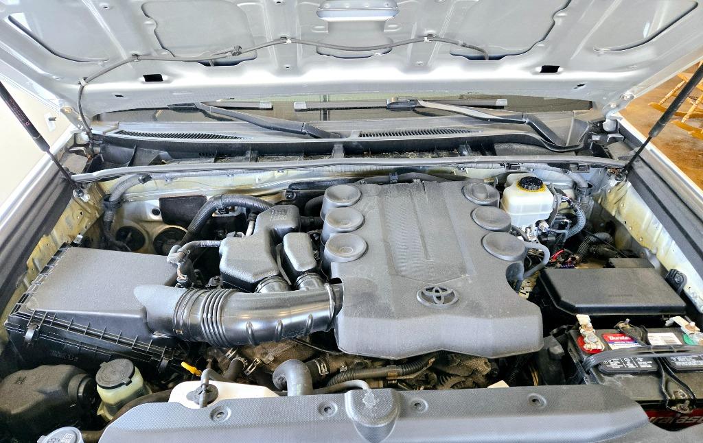 2014 Toyota 4Runner Limited photo