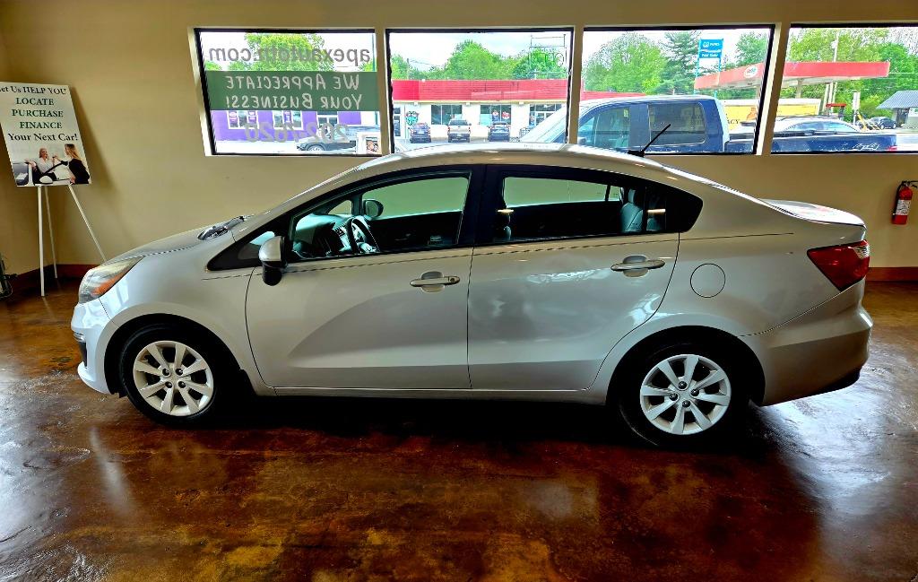 2016 Kia Rio LX photo