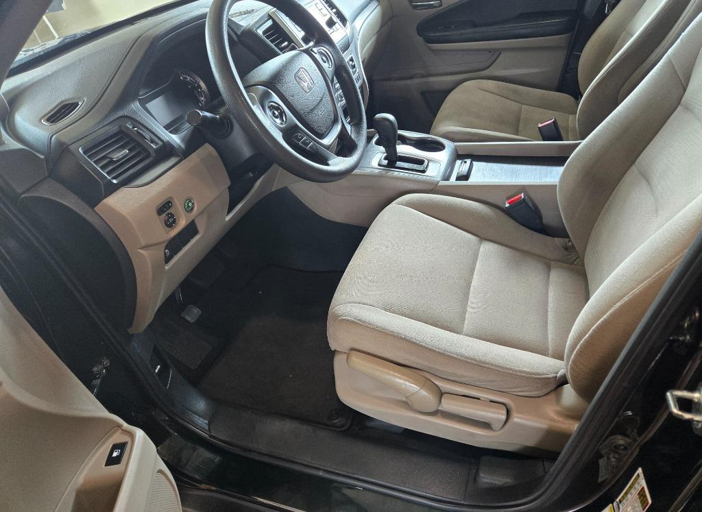 2016 Honda Pilot - $11,900