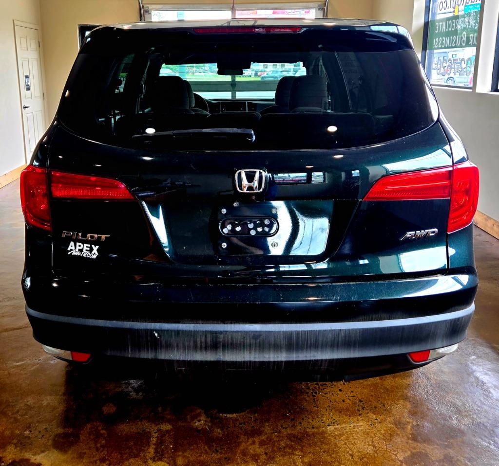 2016 Honda Pilot - $11,900