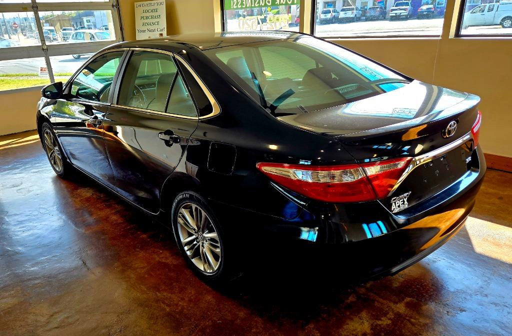 2017 Toyota Camry - $11,900