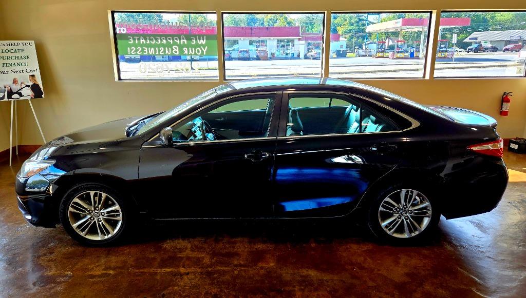 2017 Toyota Camry - $11,900