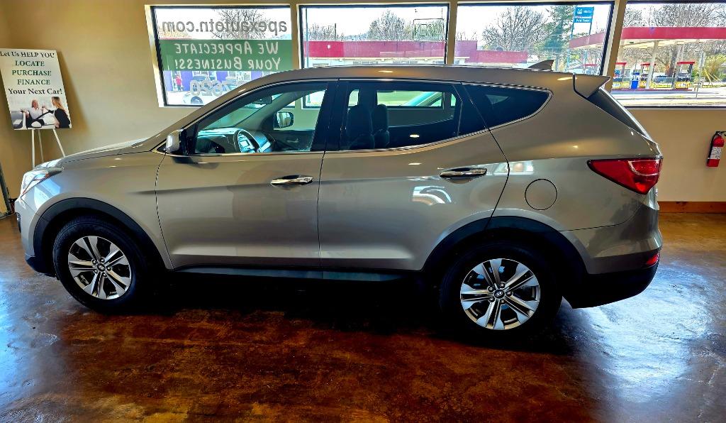2016 Hyundai Santa Fe Sport - $9,500