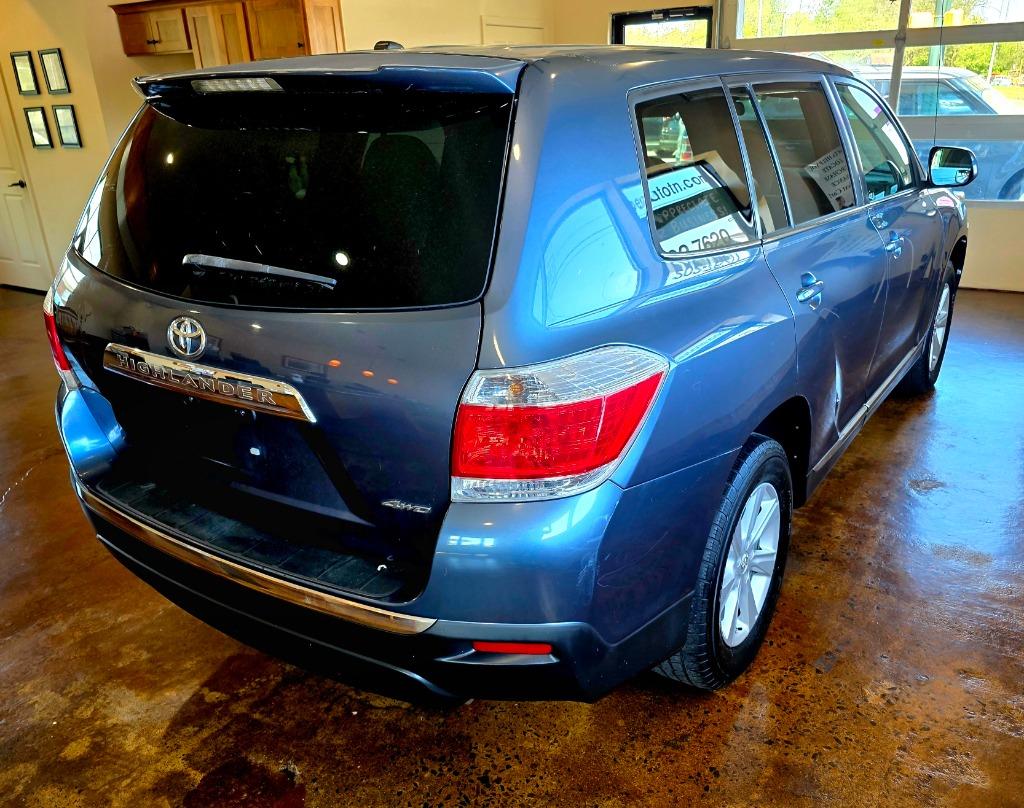 2012 Toyota Highlander - $9,500