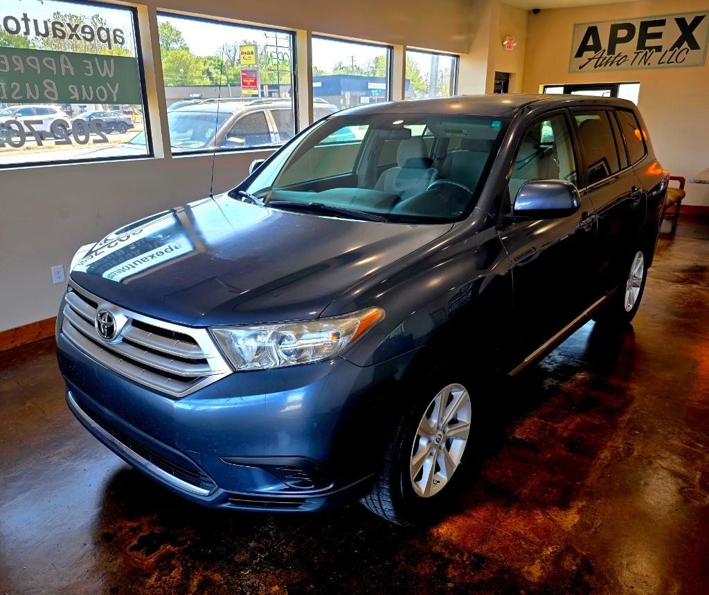 2012 Toyota Highlander - $9,500