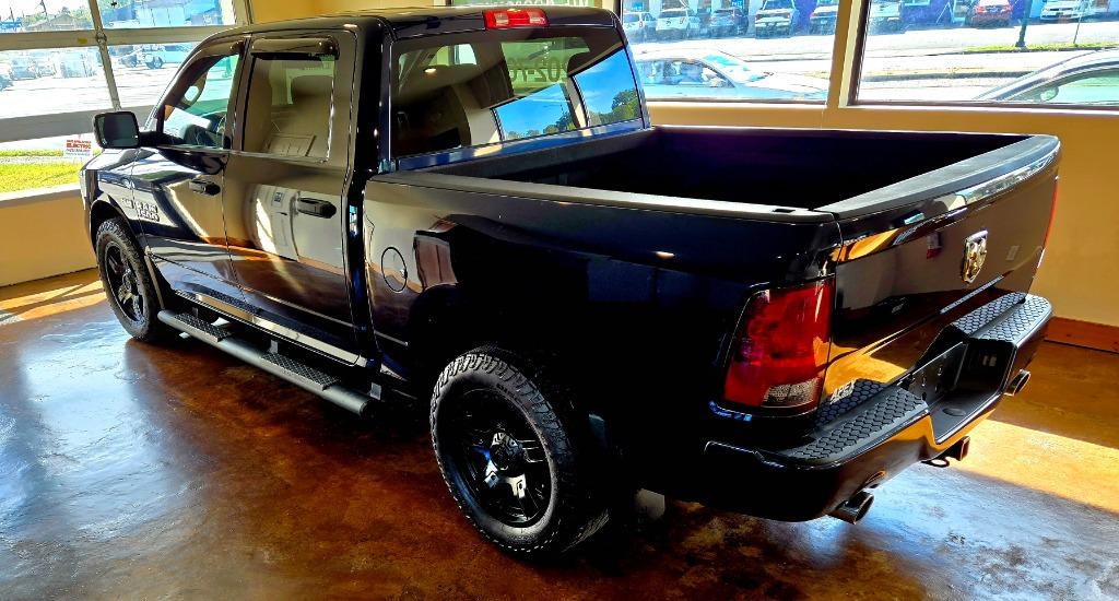 2015 Ram 1500 - $10,500
