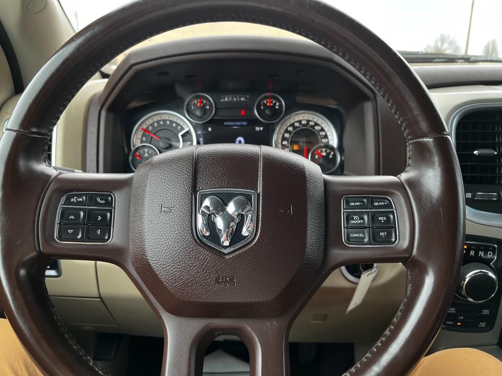 2015 RAM 1500 SLT photo