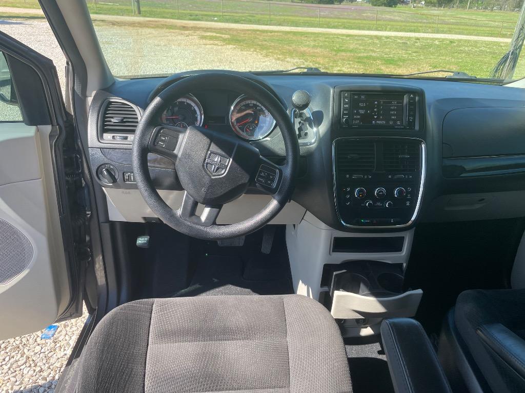 2019 Dodge Grand Caravan SE photo