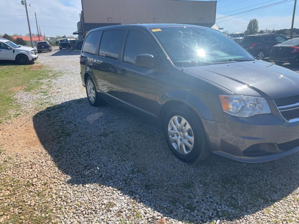 2019 Dodge Grand Caravan SE photo