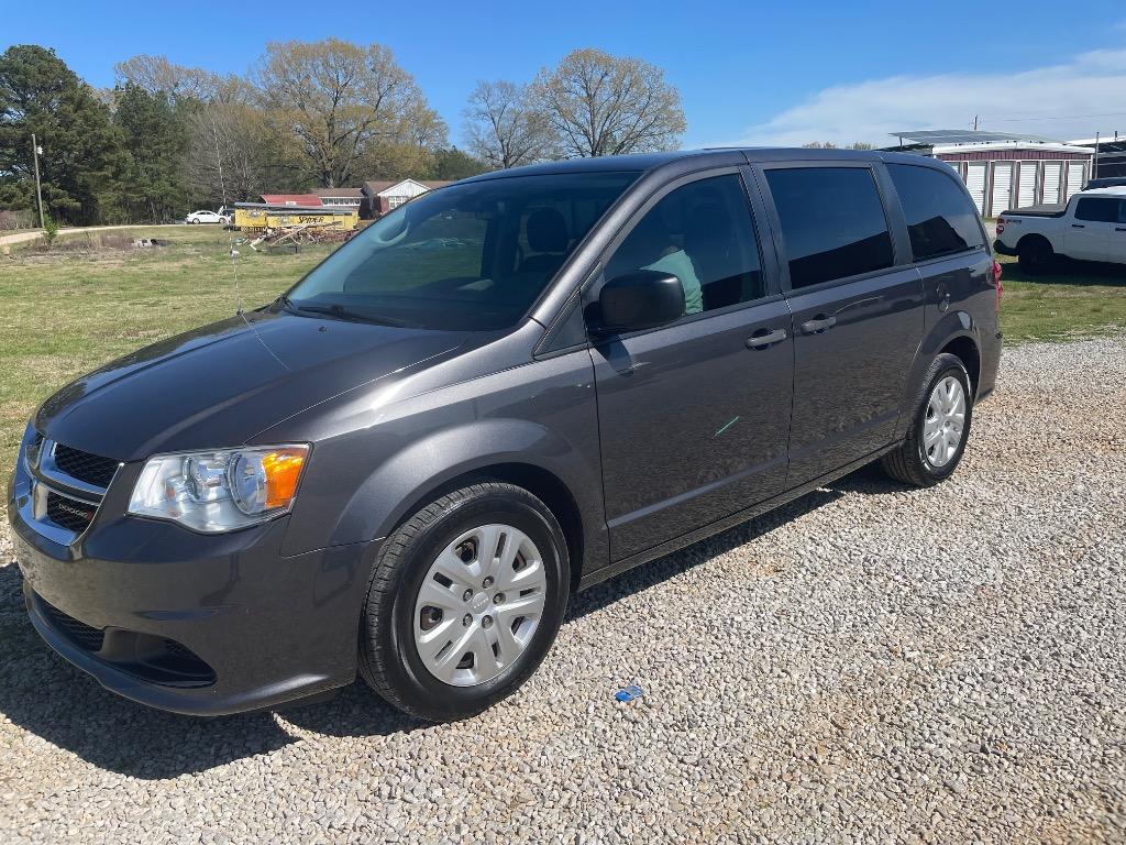 2019 Dodge Grand Caravan SE photo