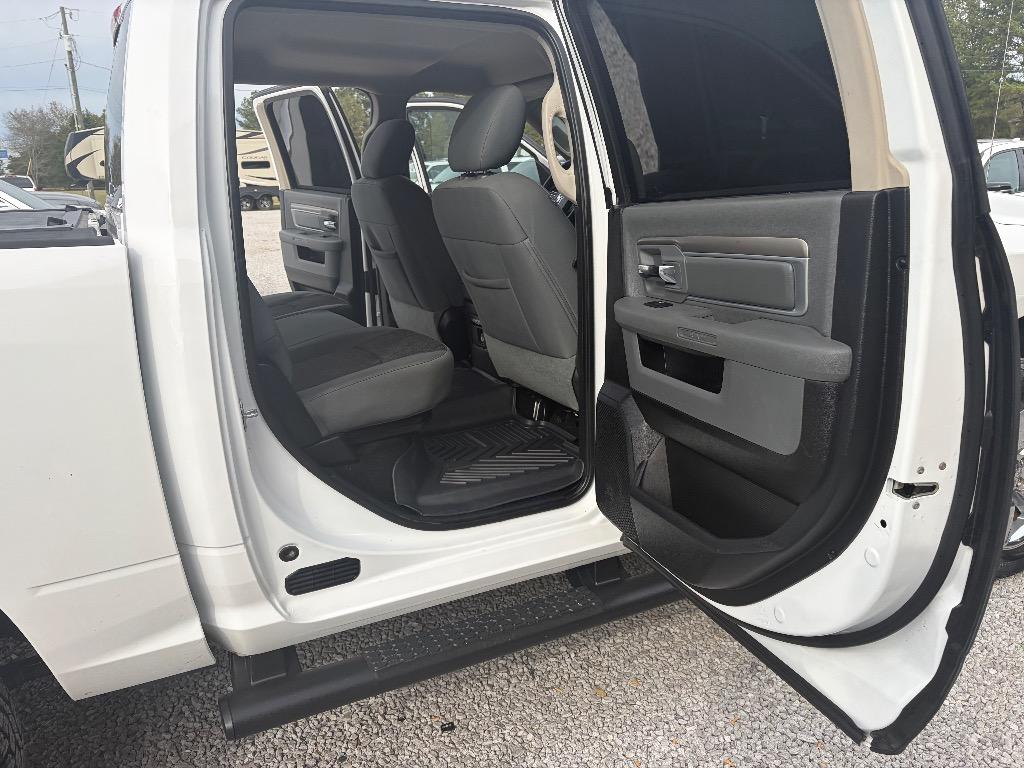 2014 Ram 1500 - $17,990