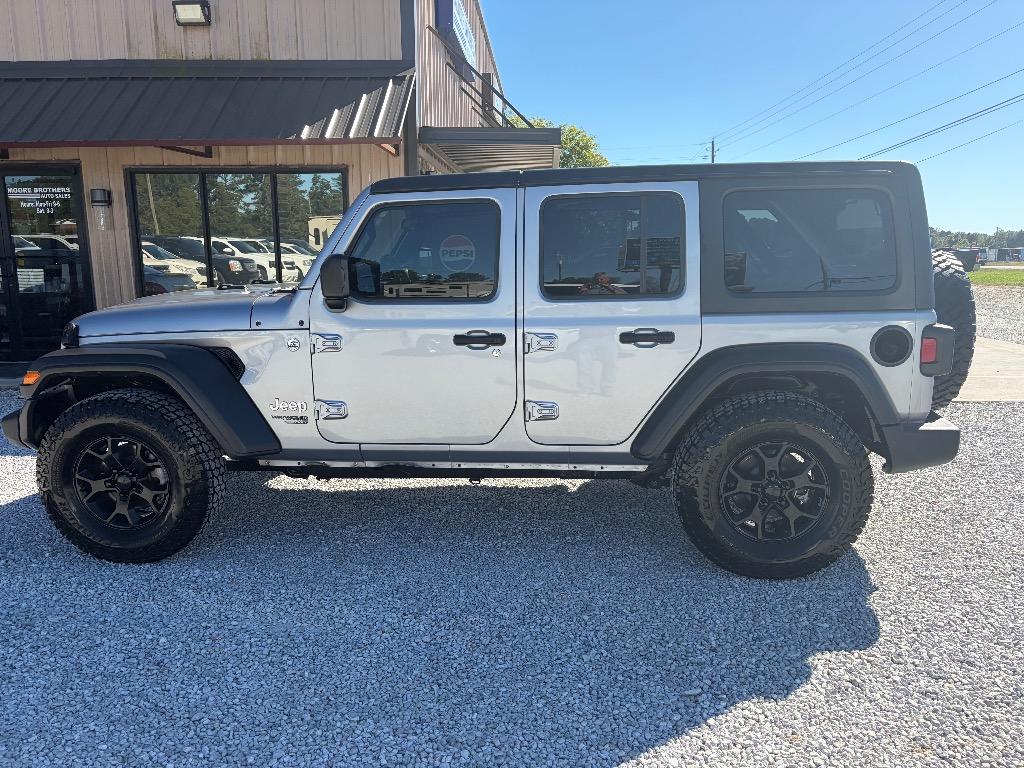 2020 Jeep Wrangler - $28,980