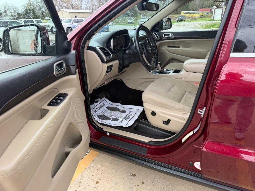 2017 Jeep Cherokee - $13,990