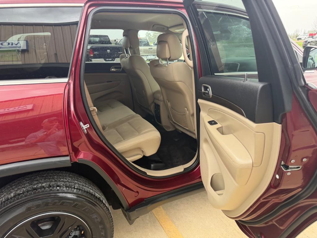 2017 Jeep Cherokee - $13,990