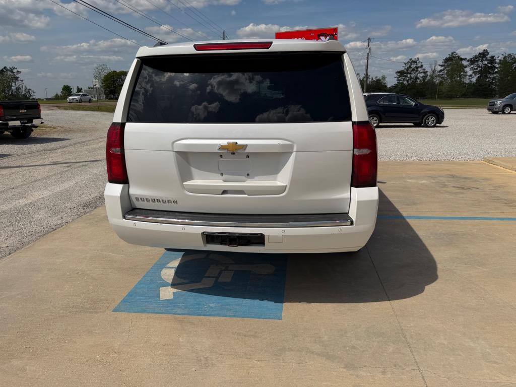 2016 Chevrolet Suburban - $16,990