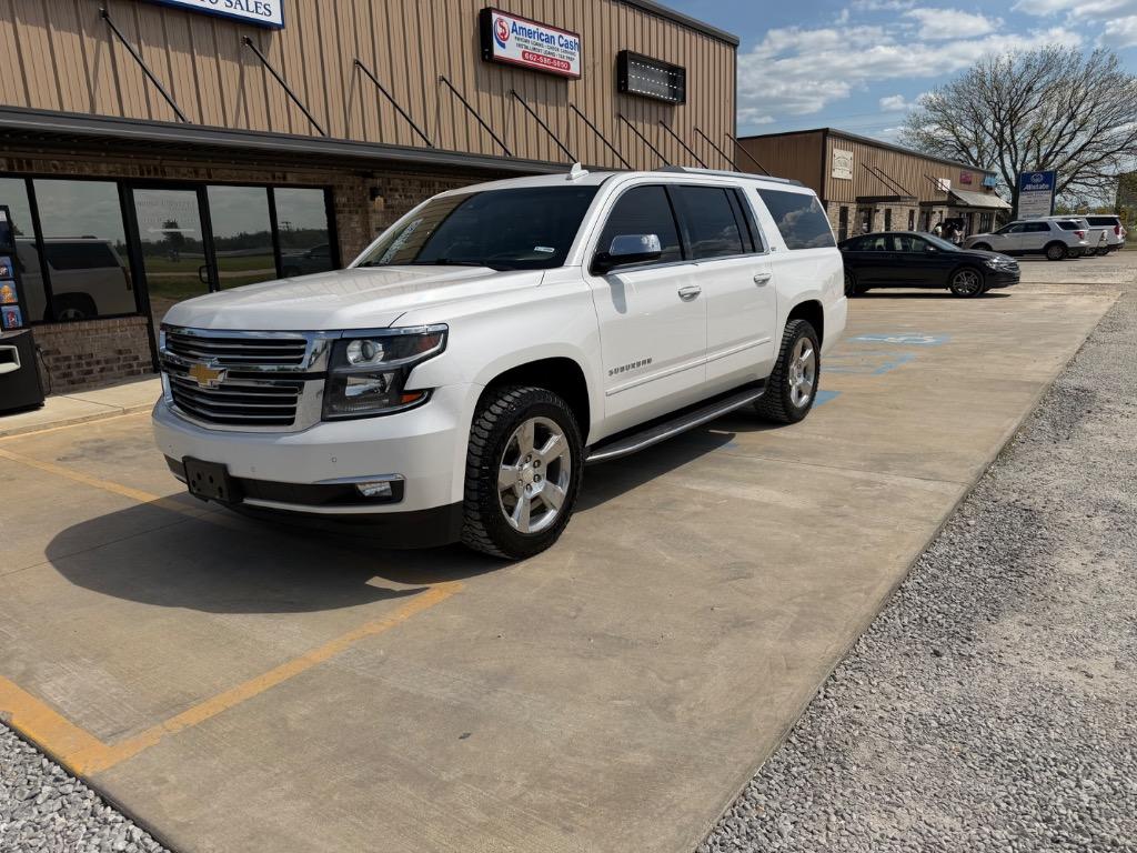 2016 Chevrolet Suburban - $16,990