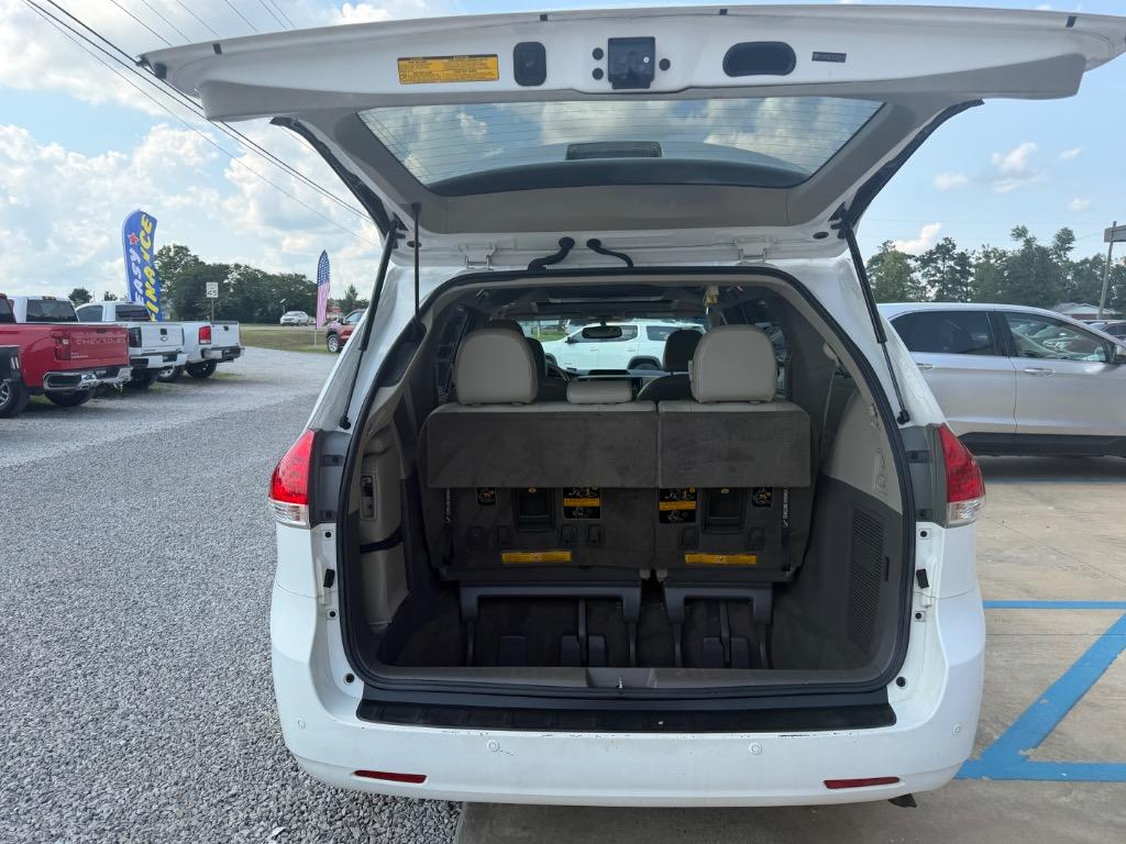 2013 Toyota Sienna - $11,990