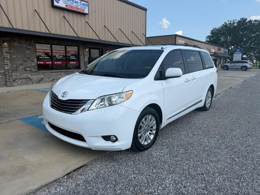 2013 Toyota Sienna - $11,990