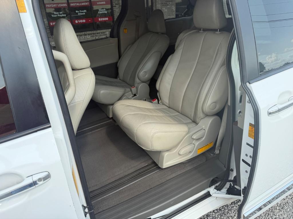 2013 Toyota Sienna - $11,990
