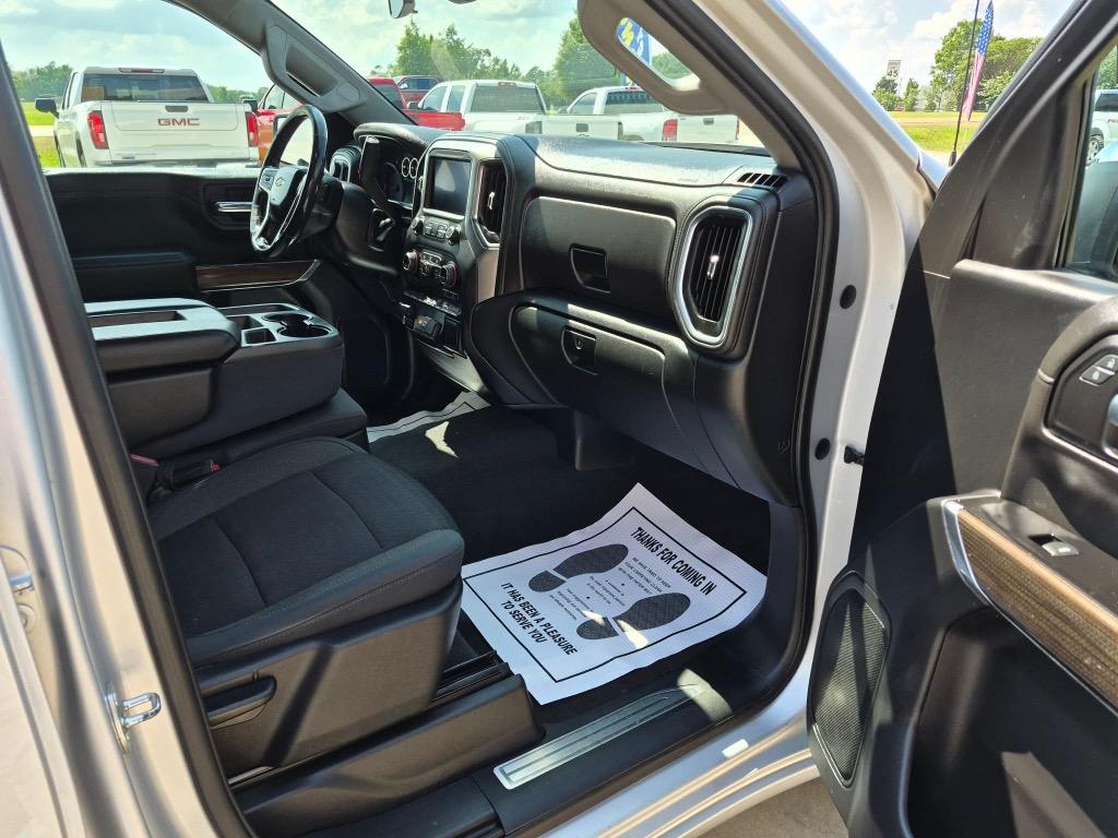 2019 Chevrolet Silverado - $27,990
