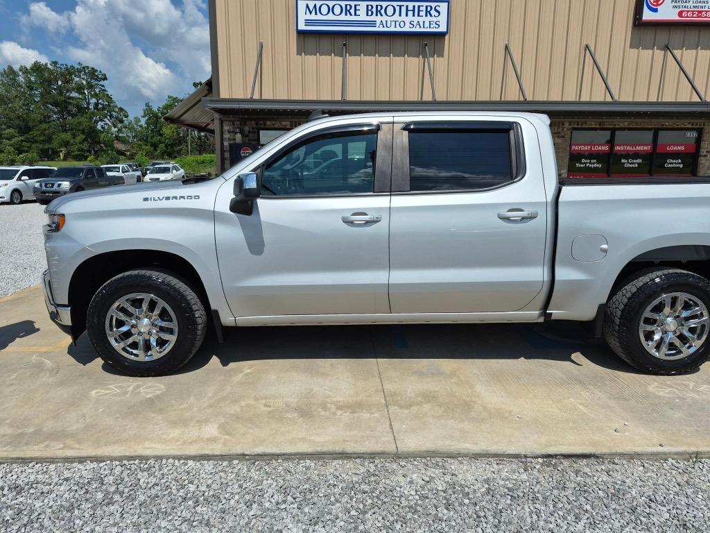 2019 Chevrolet Silverado - $27,990