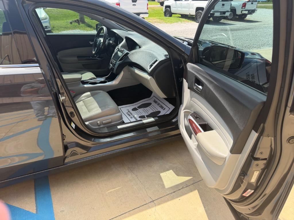 2015 Acura TL - $15,390