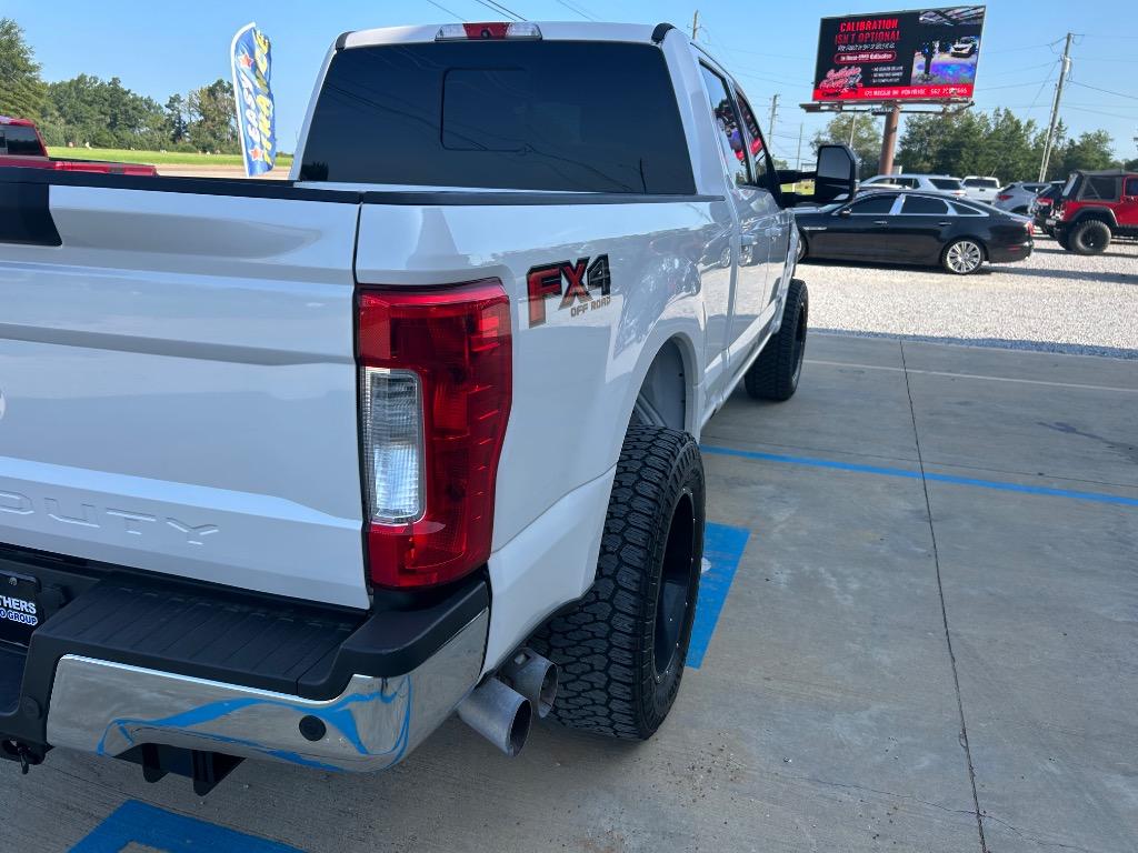 2019 Ford F-250 - $37,990