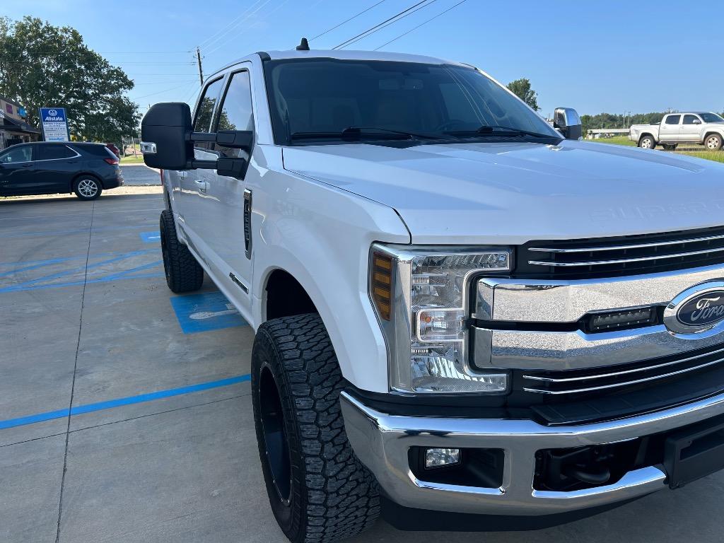 2019 Ford F-250 - $37,990