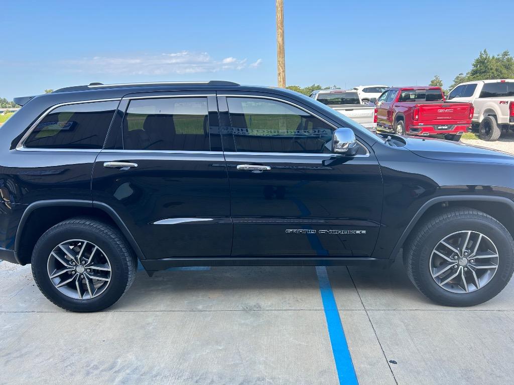 2017 Jeep Cherokee - $12,990