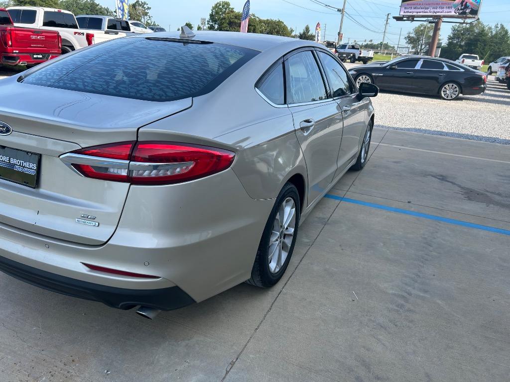 2019 Ford Fusion - $12,390